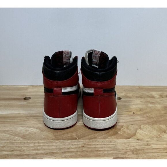 Jordan 1 Retro High OG NRG Homage to Home 2018 Size 4 / Women’s 5.5 Bred Chicago - Picture 5 of 13
